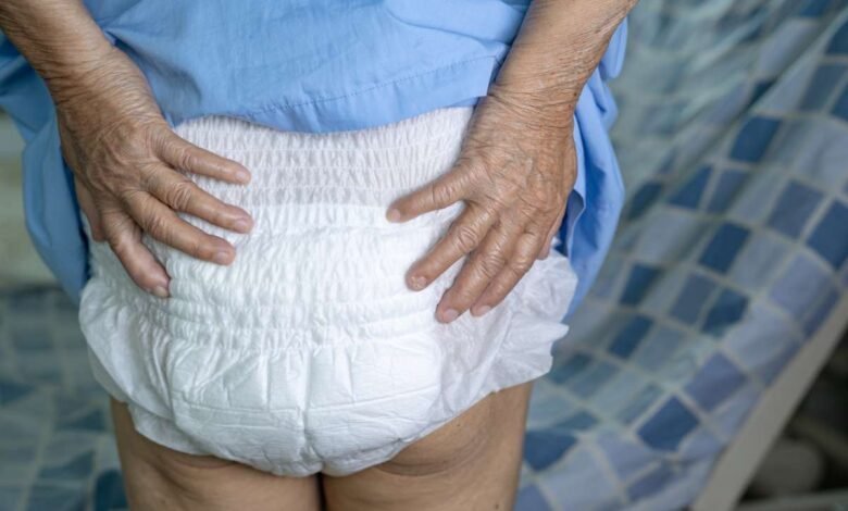 Só idosos têm incontinência fecal? - Dra. Lucia de Oliveira – Coloproctologista